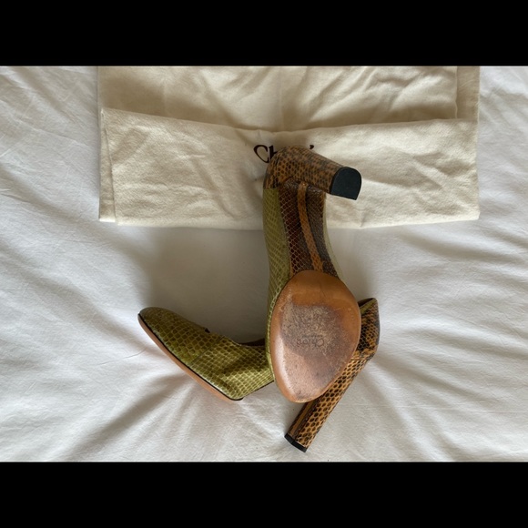 Like new, worn once Chloe olive and orange snakeskin pumps - Picture 4 of 7